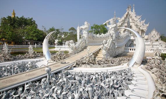 龍坤藝術廟(簡稱白廟) WAT RONG KHUN